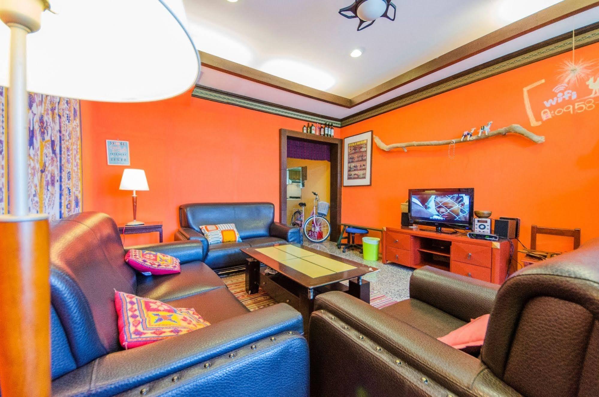 Oasis Inn Хенгчун Экстерьер фото